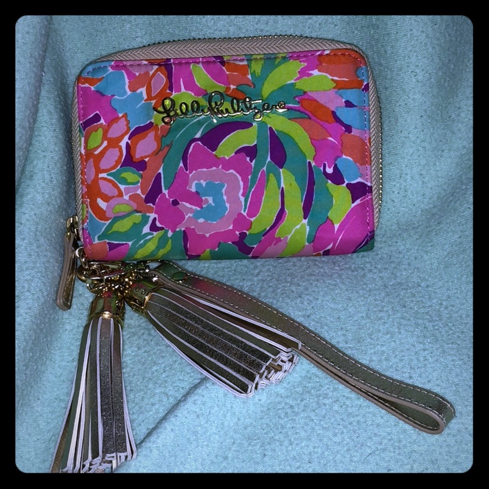 Lilly pulitzer great condition wallet!
